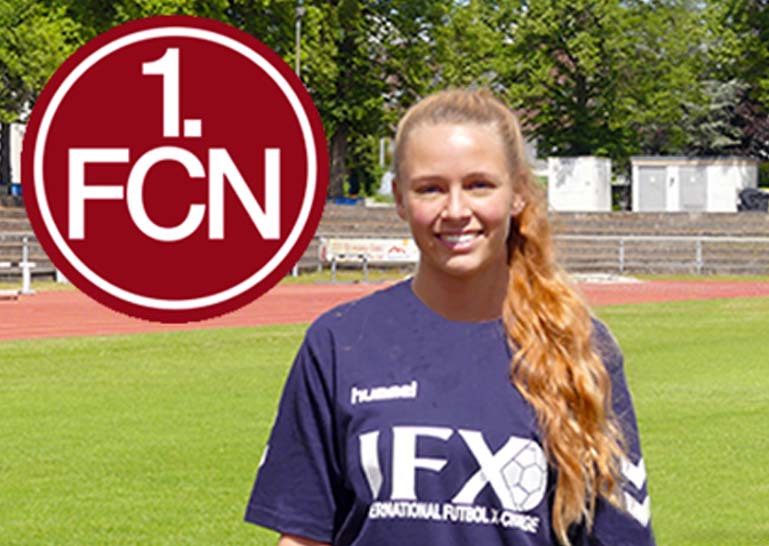 1.FCN-Women-team-player